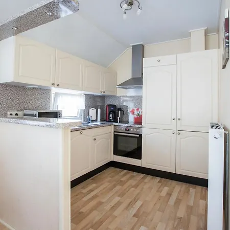 Paulchen Im Mueritz Seepark * Röbel